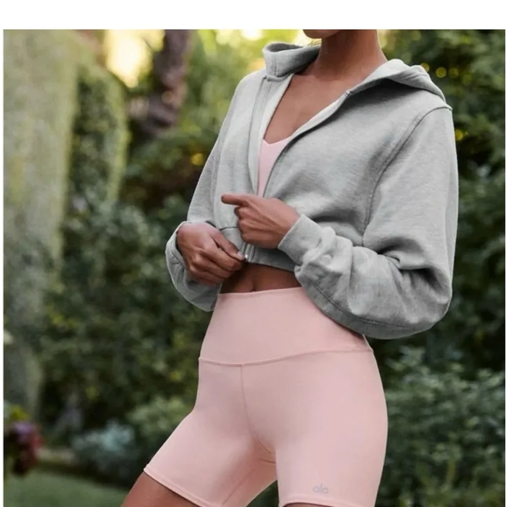 Alo Yoga Ballet Pink 5” Airbrush High-waist Biker Short - Picture 9 of 15